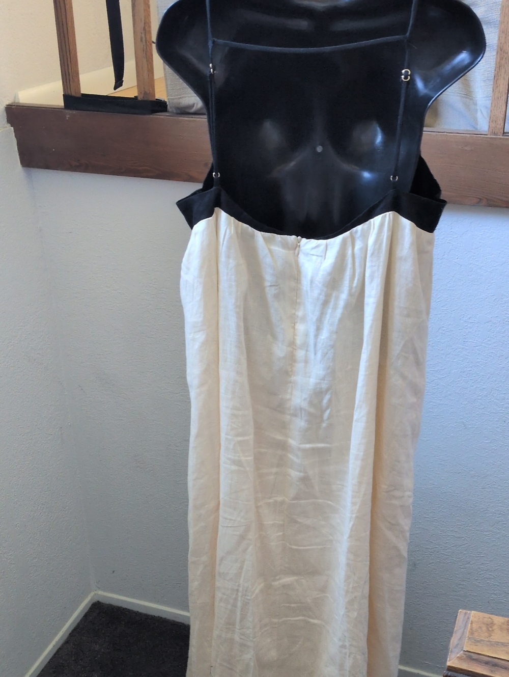 ✨Elena Buttermilk Linen Maxi Dress Size Us 12 - Picture 9 of 10